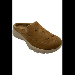 Skechers Easy Going Perforated Clogs Tan - Medium